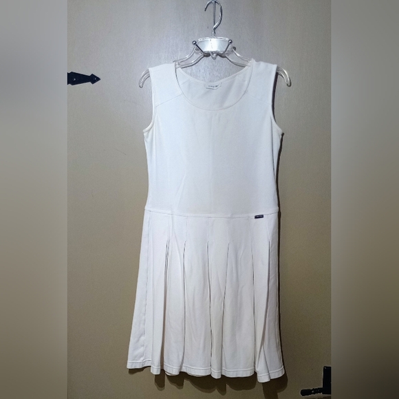 Calvin Klein Sleeveless Pleated Dress - Picture 1 of 1